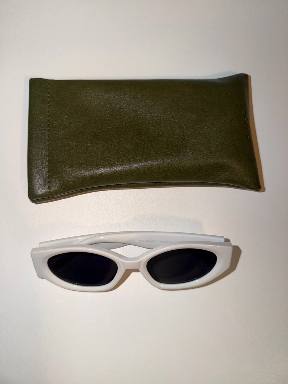 AIRE Mensa White & Smoke Oval Frame Sunglasses Revolver Sold Out